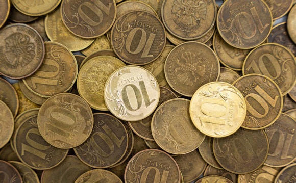 Phá kỉ lục 7 năm: Đồng rúp "quá mạnh" khiến quan chức Nga phải kêu gọi cho tiền rúp yếu đi